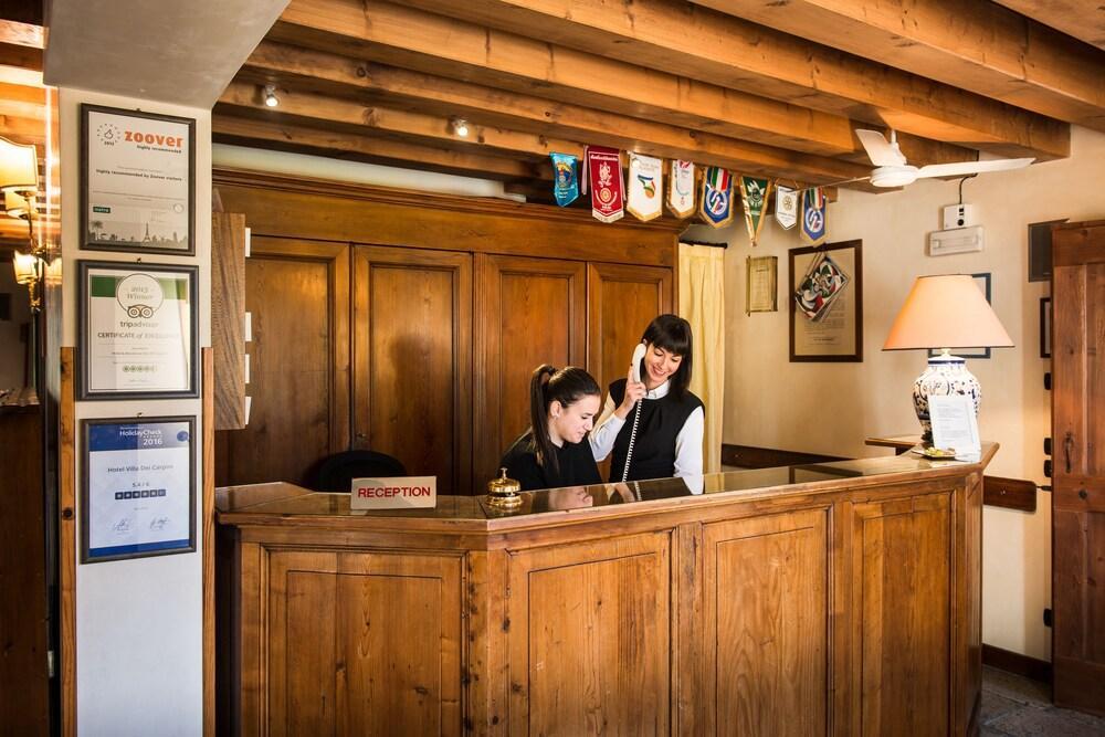 Hotel Villa Dei Carpini オデルツォ エクステリア 写真