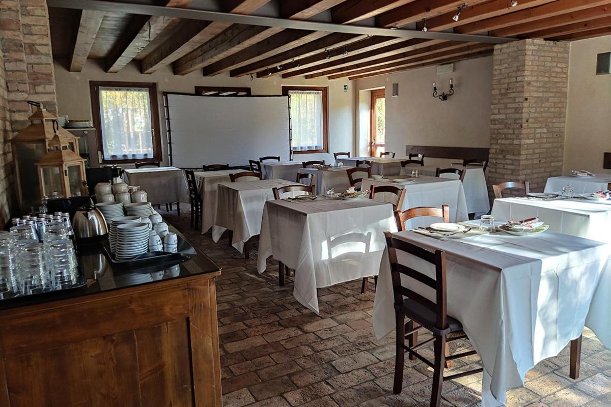 Hotel Villa Dei Carpini オデルツォ エクステリア 写真