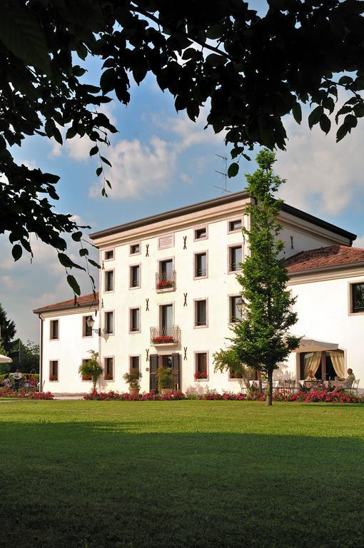 Hotel Villa Dei Carpini オデルツォ エクステリア 写真